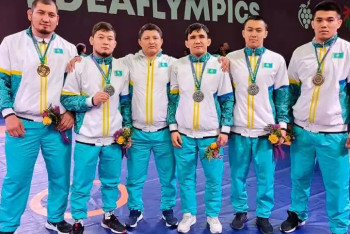 Фотография к новости: Казахстанские триумфаторы сурдлимпийских игр в Бразилии не могут получить положенные поощрения