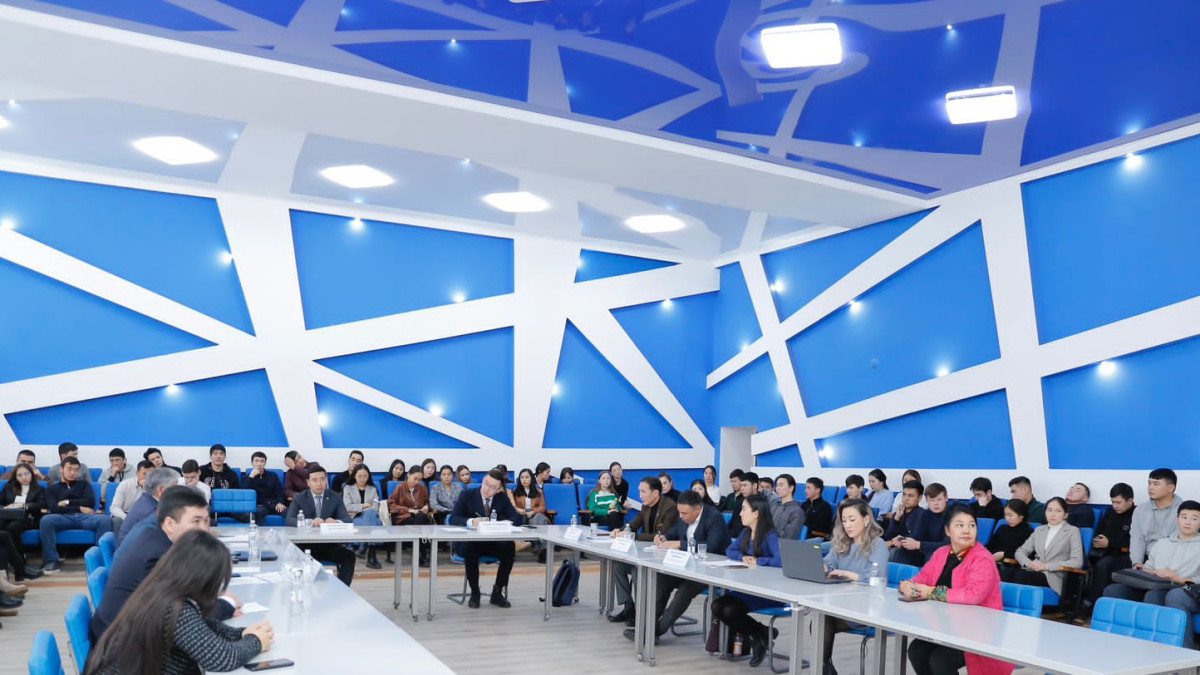 Итоги выборов: путь развития Казахстана обсудили эксперты в Актобе