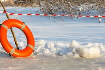 Восьмилетний школьник спас из ледяной воды двоих детей в Атырау