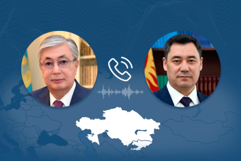 Фотография к новости: Токаев поздравил президента Кыргызстана с днём рождения