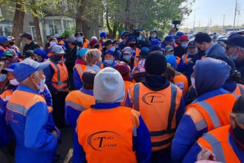 Фотография к новости: Часовая забастовка и разрешение трудовых конфликтов - Мажилис одобрил законопроект