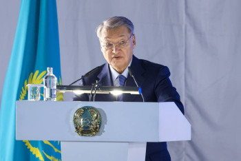 Фотография к новости: Даниал Ахметов сохранил должность акима ВКО