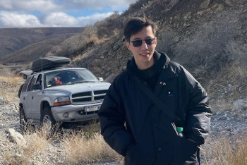 Фотография к новости: Казахстанский математик объясняет сложные задачи и примеры в TikTok