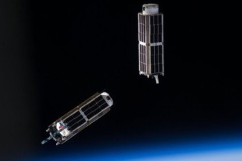 Фотография к новости: Молодые алматинки создали и запустили наноспутник в стратосферу