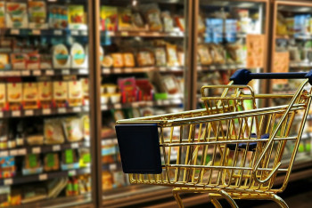 Фотография к новости: Продовольствие в Казахстане подорожало на 24% за год, в цене вырос даже лук