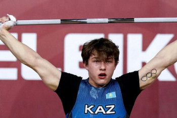 Фотография к новости: Казахстан завоевал первую медаль ЧМ-2022 по тяжелой атлетике