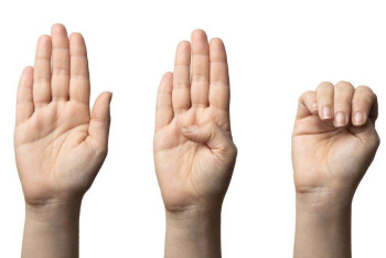 Фотография к новости: Сигнал о помощи: запомните этот жест