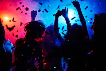 Фотография к новости: В ночном клубе Шымкента посетителям раздавали мефедрон