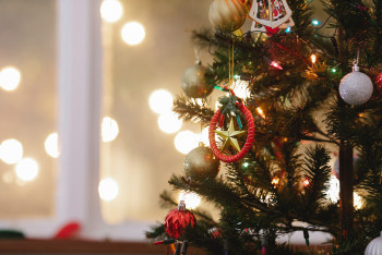 Утренники и корпоративы в Казахстане запрещать не будут