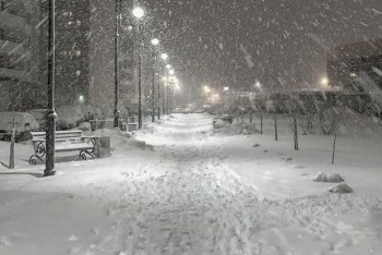 Фотография к новости: Штормовое предупреждение:  метель и гололёд обещают синоптики казахстанцам