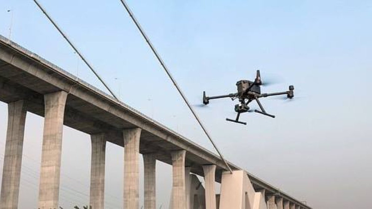 Мосты и дорожные развязки в Казахстане будут обследовать беспилотники