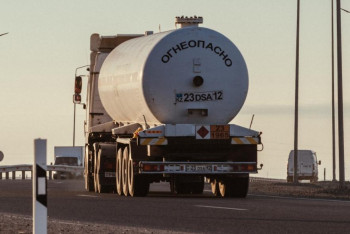 Фотография к новости: Запрет на вывоз бензина, дизтоплива и нефтепродуктов предлагают продлить в Казахстане