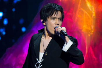 Фотография к новости: "Stranger": где и когда пройдёт следующий сольный концерт Димаша Кудайбергена