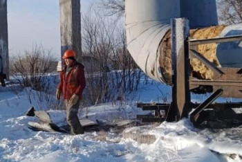 Фотография к новости: Камаз врезался в теплосети: в Караганде ликвидировали повреждение