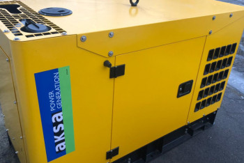 Фотография к новости: Из Казахстана в Украину прибыла партия генераторов