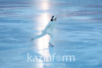 Фотография к новости: Известная российская фигуристка выступила на "Медеу" под песню Димаша