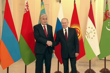 Токаев встретился с Путиным в Санкт-Петербурге