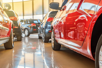 Фотография к новости: Машин на всех хватит — глава МИИР рассказал об автокредитовании на 2023 год