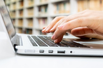 Фотография к новости: Инструмент защиты от мошенничества для пожилых и лиц с инвалидностью разработали в Казахстане