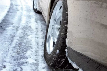 Фотография к новости: Участок трассы Алматы-Екатеринбург перекрыли из-за гололёда