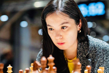 Фотография к новости: Токаев поздравил шахматистку Динару Садуакасову с серебряной медалью на ЧМ