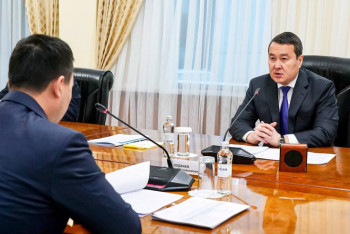 Нужно всячески помогать бизнесу запускать новые совместные проекты - Смаилов о сотрудничестве с Узбекистаном