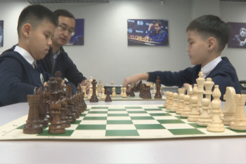 Фотография к новости: Казахстанец стал чемпионом Азии среди школьников по молниеносным шахматам