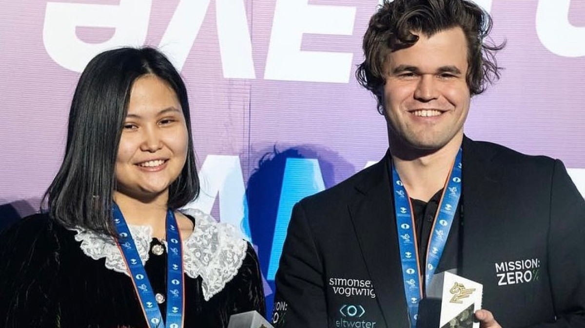 Instagram/bibisarachess