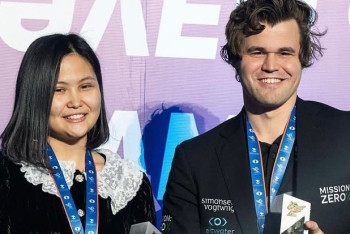 Фотография к новости: Золотая медаль и коррекция зрения: Бибисара Асаубаева подвела личные итоги года