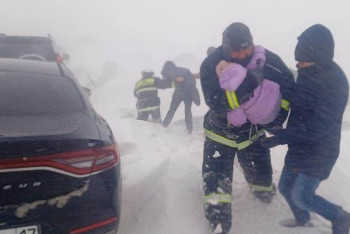 Фотография к новости: Спасатели вытащили из снежного плена 326 человек в Жамбылской области