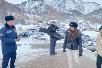Фотография к новости: Лавина сошла в районе "Шымбулака" в Алматы
