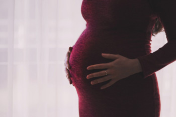 Фотография к новости: Беременную жительницу Абайской области вызволили из снежного плена