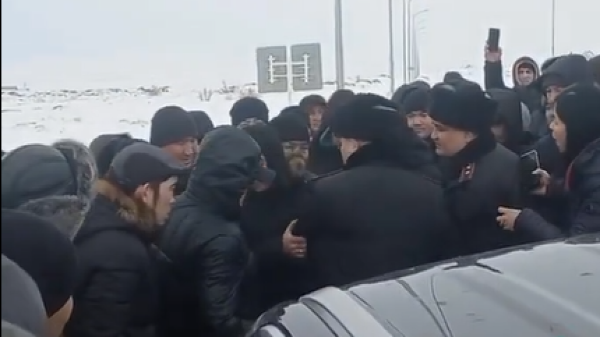 кадр из видео