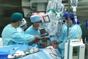 Фотография к новости: Казахстанские медики установили пациентам первые имплантаты тела позвонка