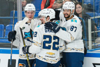 "Барыс" расправился с "Адмиралом" благодаря покеру защитника