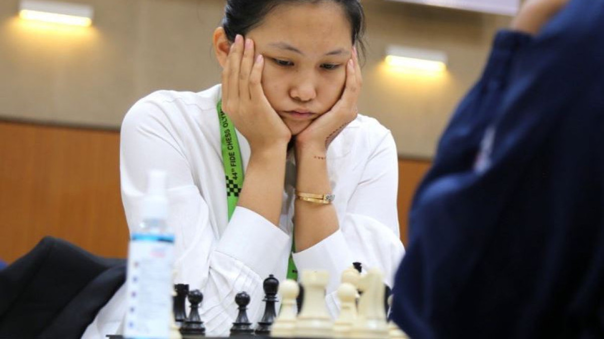 Instagram/ bibisarachess