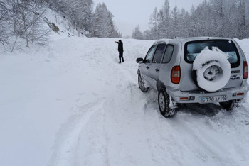 Фотография к новости: 143 единицы техники скопилось на постах закрытых трасс из-за непогоды в Казахстане