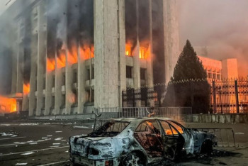 Фотография к новости: "Бессилие и возмущение". Астанчане поделились воспоминаниями в годовщину январского траура