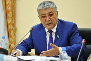 Фотография к новости: "Богатые наследники идут на разные поступки" — сенатор призвал урегулировать вопрос переименования улиц