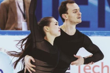 Казахстанские фигуристы станцевали на льду Универсиады-2023