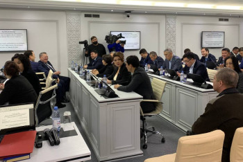 Фотография к новости: Выборы в Сенат: как регистрируются на голосование в разных регионах