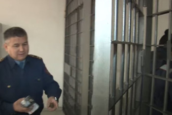 Фотография к новости: Водителя арестовали за неповиновение карагандинским полицейским