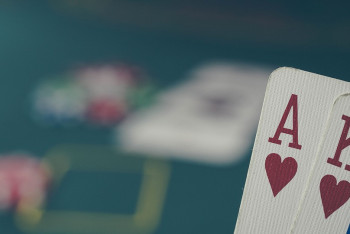 Фотография к новости: Подпольный покерный клуб устроили в квартире в Актау