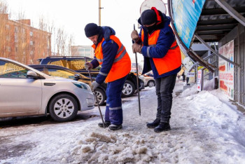 Фотография к новости: Работают даже ночью: в Астане начали очищать от гололёда дороги и тротуары