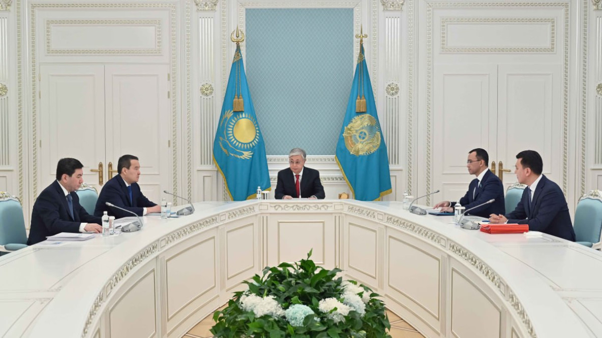 Токаев провел консультации по роспуску мажилиса парламента