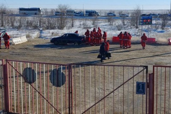 Фотография к новости: В ЗКО сотни рабочих после забастовки ушли в отпуск без содержания