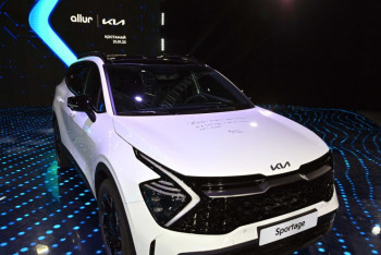 Фотография к новости: Производство автомобилей запустил Президент в Костанайской области