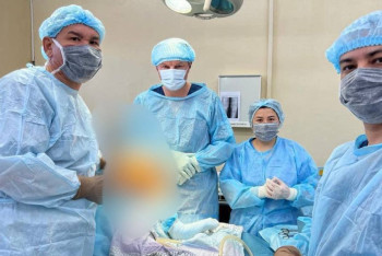 Фотография к новости: Коленный сустав на имплант нового поколения заменили пациентке из Туркестанской области