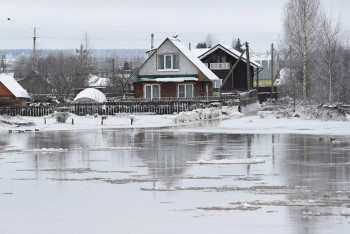 Фотография к новости: Минэкологии: В 13 регионах высокий риск затоплений из-за паводков