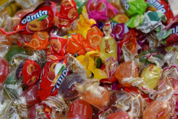 Фотография к новости: Тонну конфет украл мошенник у предпринимателя в Караганде